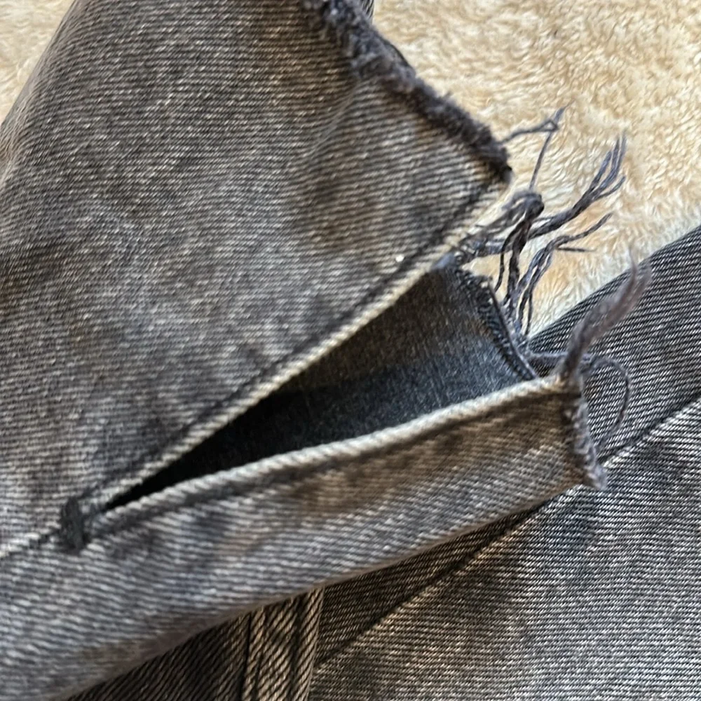 ABERCROMBIE & FITCH 90s Straight Ultra High Rise Jeans - Picture 6 of 9